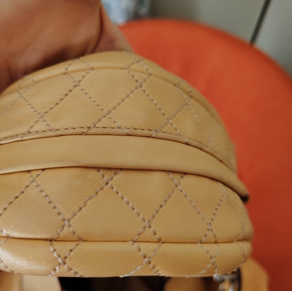 Chanel Weekender - Picture 10 of 16